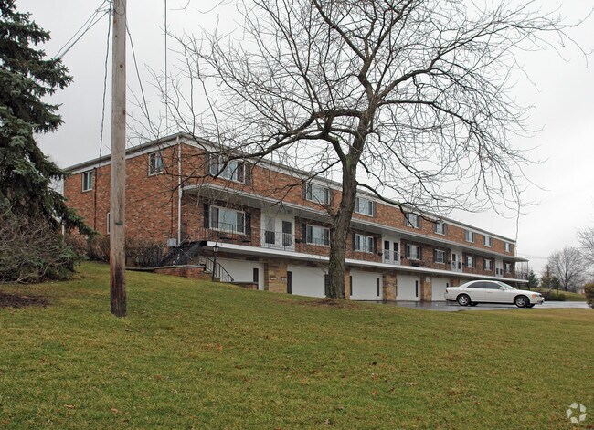 Primary Photo - 2610-2624 Chamberlain Rd