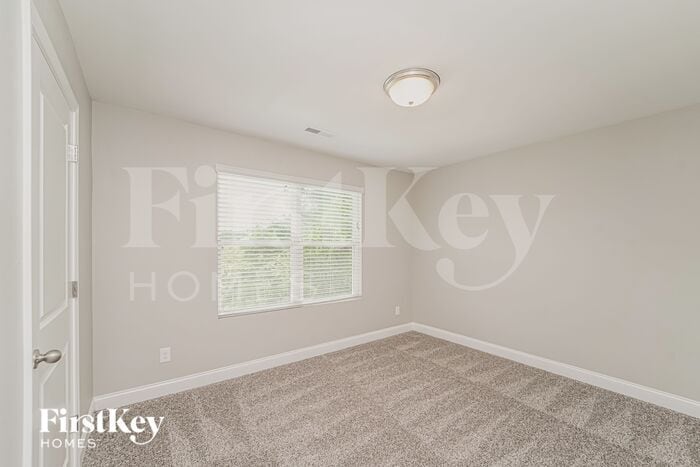 Building Photo - 9030 Evans Woods Dr