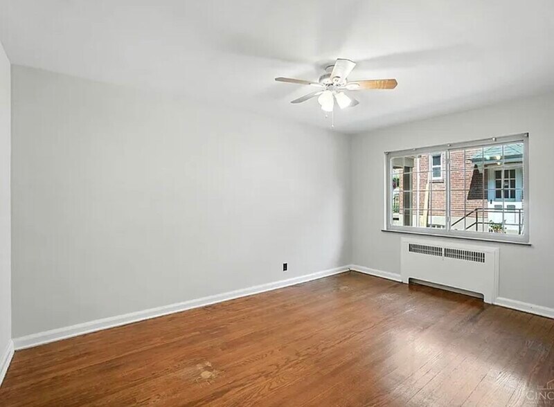 Building Photo - 6256 Rogers Park Pl