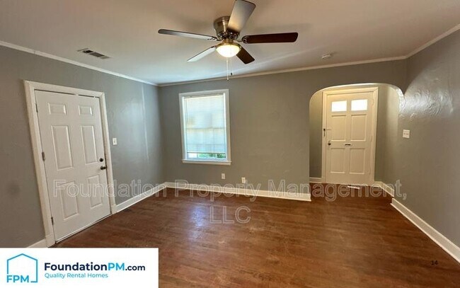 Building Photo - 778 N Merton St