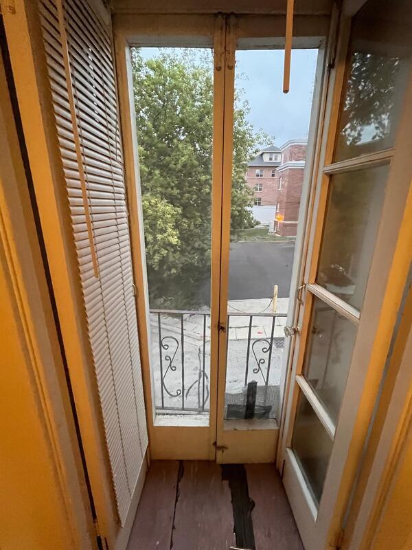 Building Photo - 240 W Lakelawn Pl