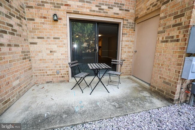 Building Photo - 3877 Steppes Ct