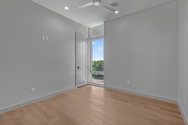 Building Photo - 8120 Stillmeadow Ct