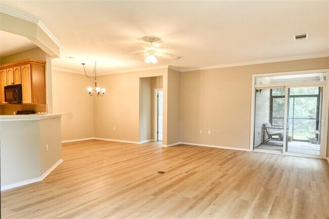 Building Photo - 115 Dickens Cir