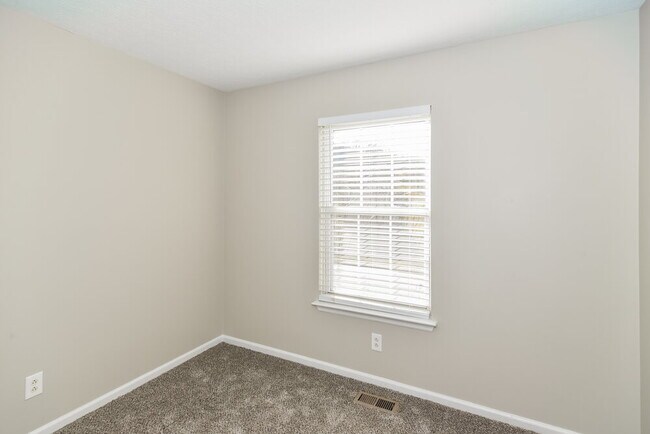 Building Photo - 125 Cartwright Pkwy