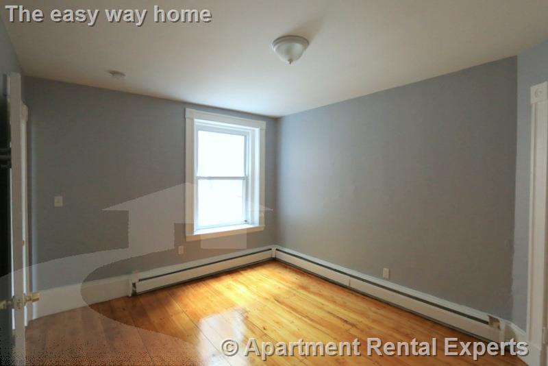 Building Photo - 119 Harvard St