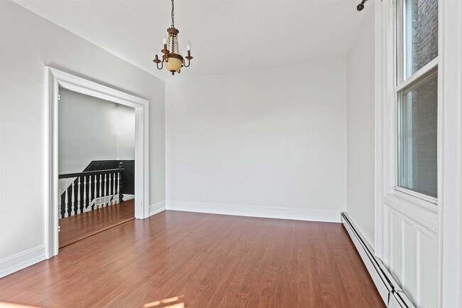Building Photo - 415 Gregory Ave