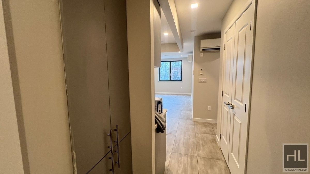 Building Photo - BERGEN STREET