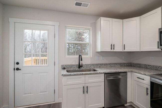 Building Photo - 3834 Maid Marion Ln