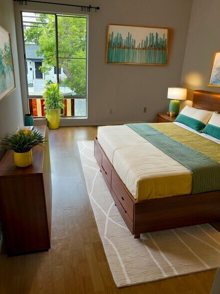 2nd bedroom - 2020 Idaho Ave