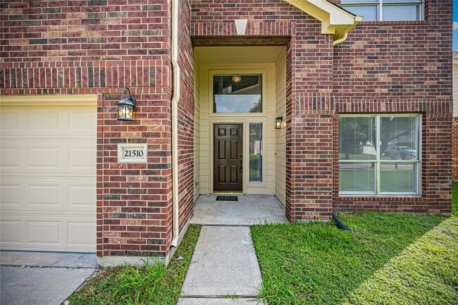 Building Photo - 21510 Broadstone Dr