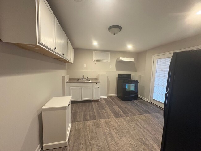 Building Photo - 2755 Vineville Ave