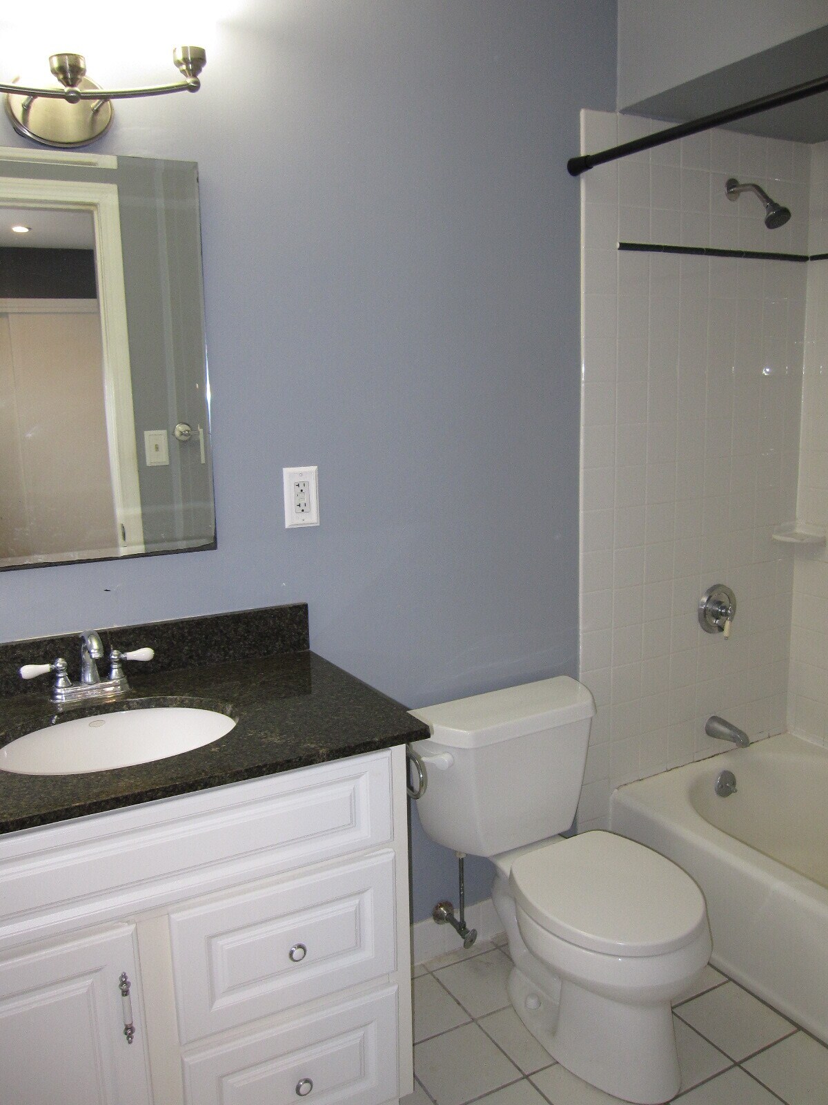 Building Photo - 2008 Windsor Dr