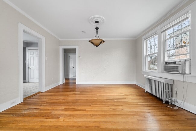 Building Photo - 5807 Callowhill St