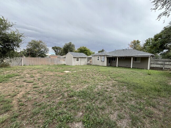 Building Photo - 13653 E 13th Ave