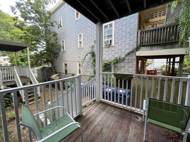 Building Photo - 6 Hingham St