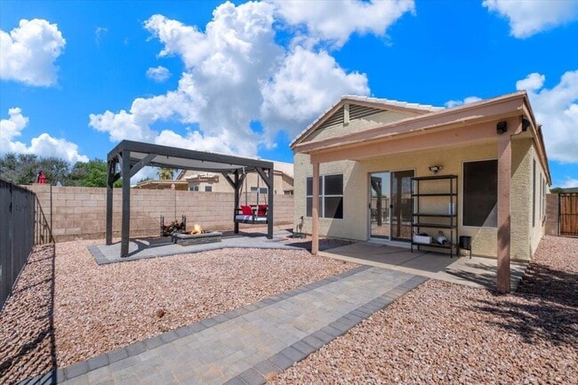 Building Photo - 4623 E Desert Wind Dr.