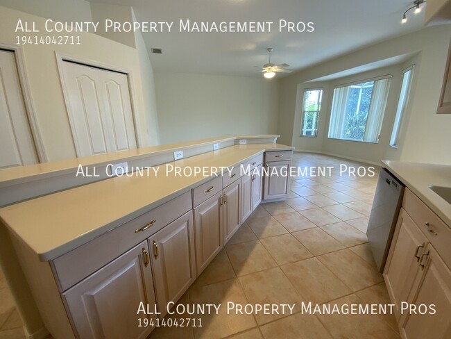 Building Photo - 5112 Far Oak Cir