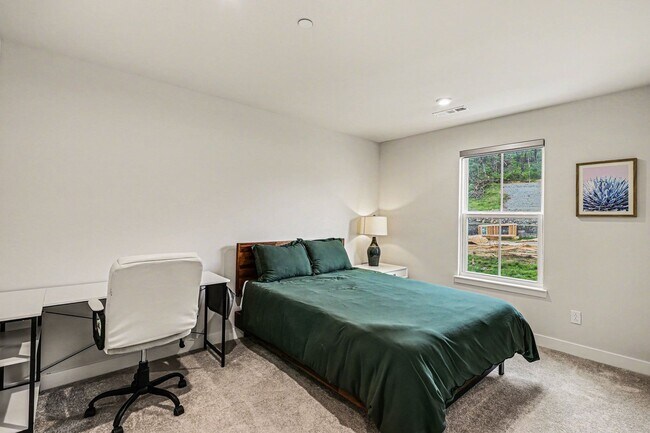 Building Photo - Townhome For Lease - Thompson's station