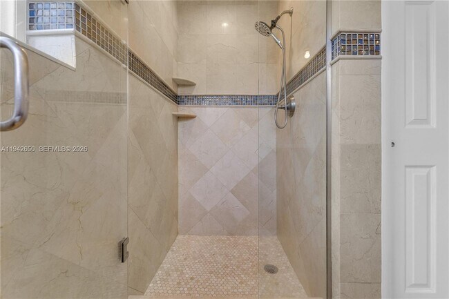 Building Photo - 601 N 44th Ave