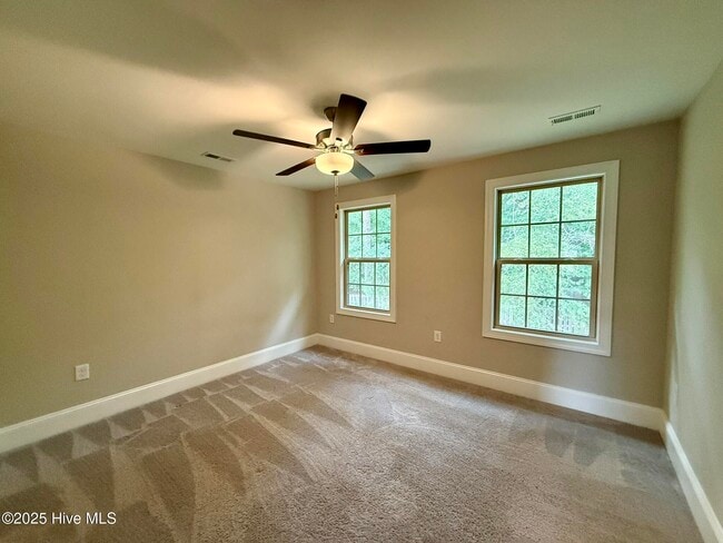 Building Photo - 204 Backspin Ln