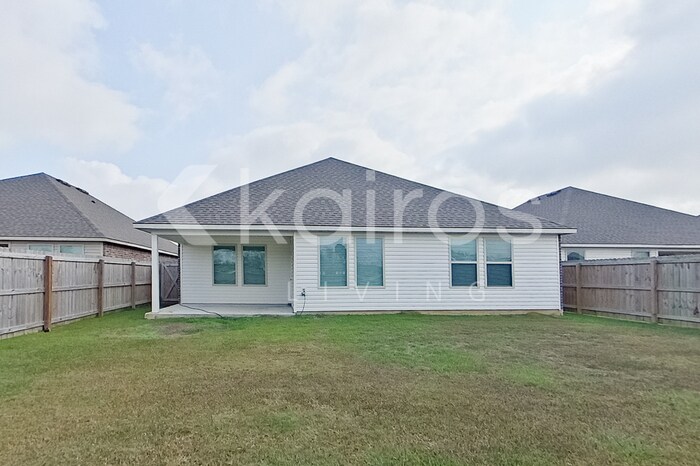 Building Photo - 116 SANTIAGO COURT