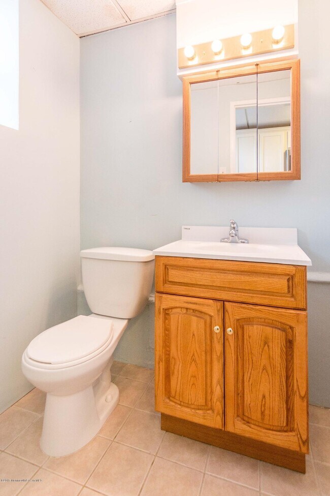 Building Photo - 448 Ocean Ave N