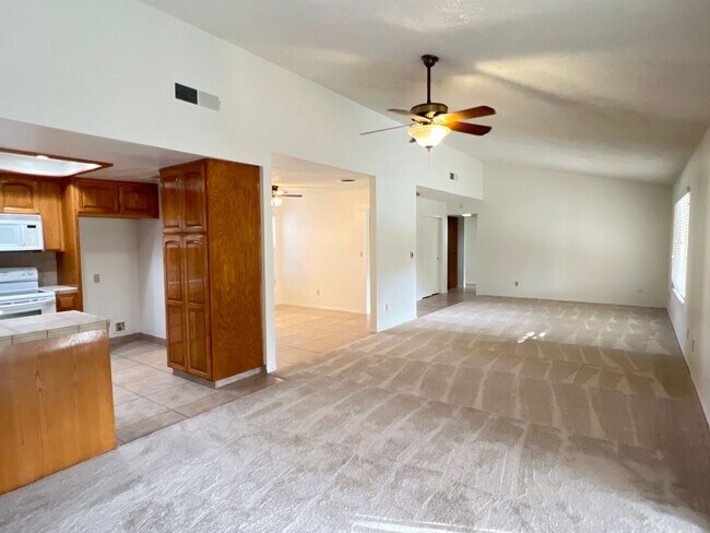 Building Photo - NORTHWEST BAKERSFIELD