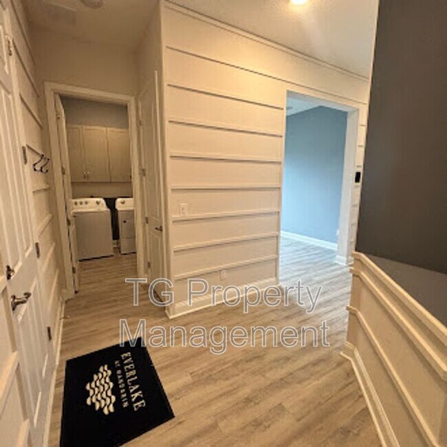 Building Photo - 4484 Sun Lily Ct