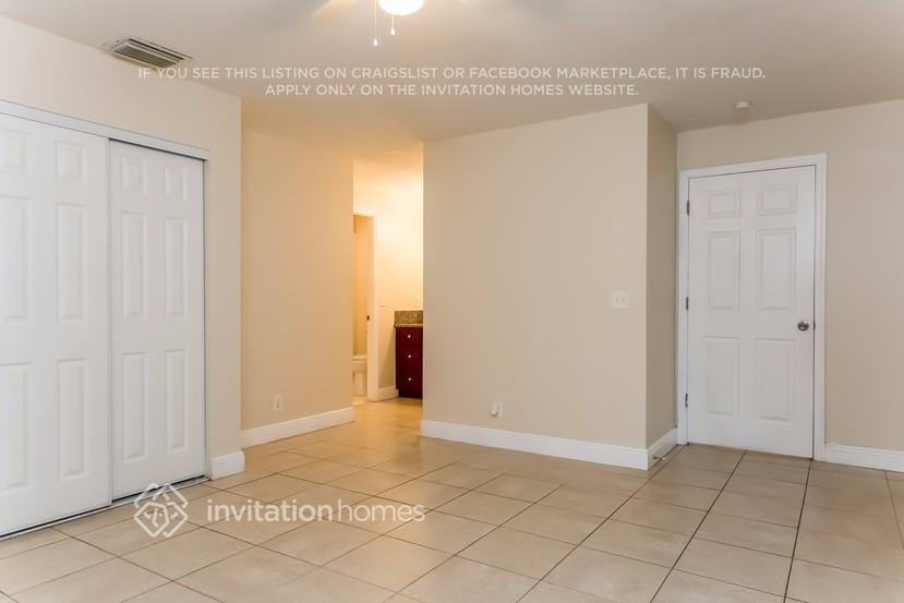 Building Photo - 6104 Strawberry Lakes Cir