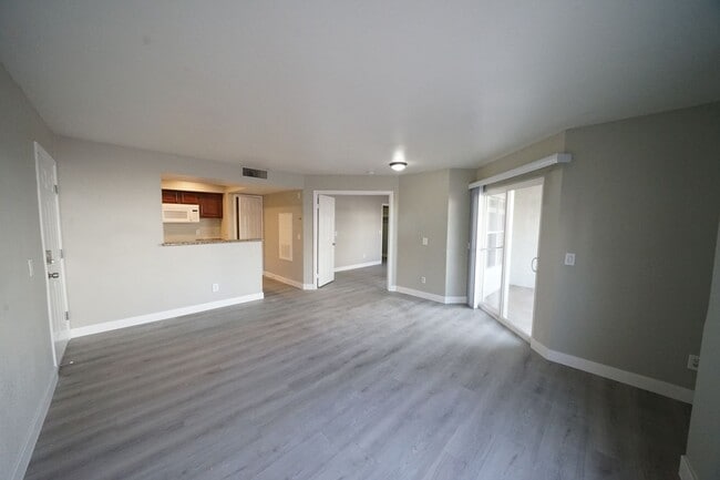 Building Photo - 6800 E Lake Mead Blvd