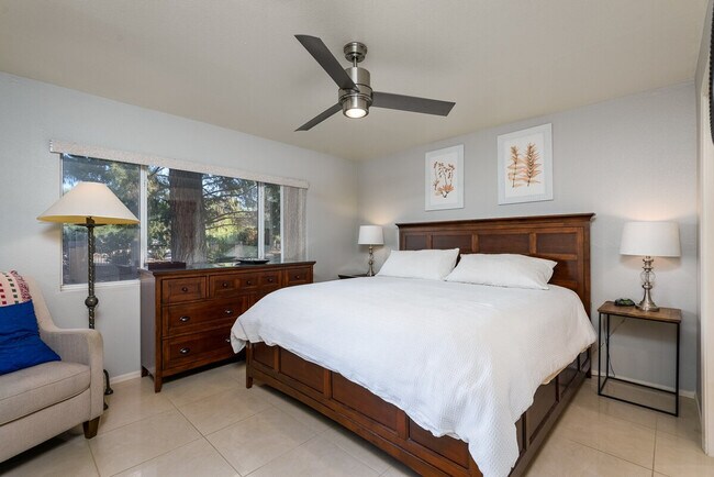 Building Photo - 9775 N 94th Pl