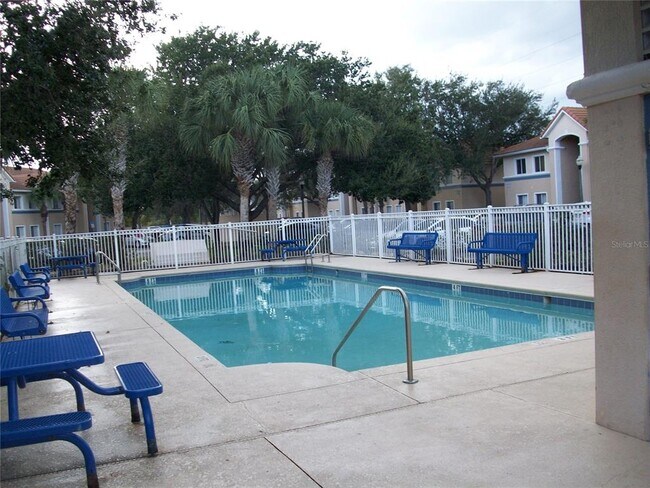 Building Photo - 495 Las Cortes Ln