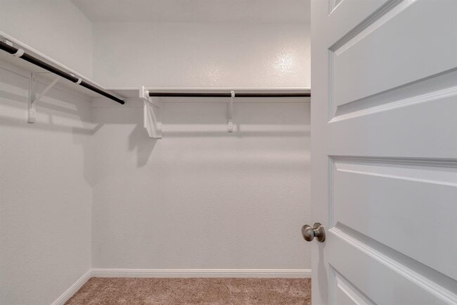 Building Photo - 128 Checkers Cv