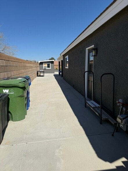 Building Photo - 3535 W Ave J15