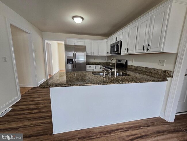 Building Photo - 271 Ashton Ct