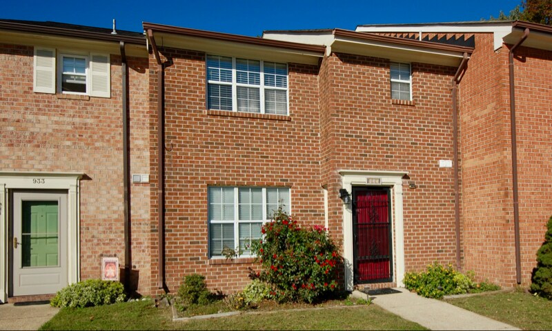 Building Photo - 937 Welch Cir