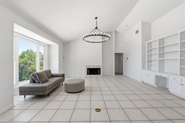 Building Photo - 409 Beardsley Ln