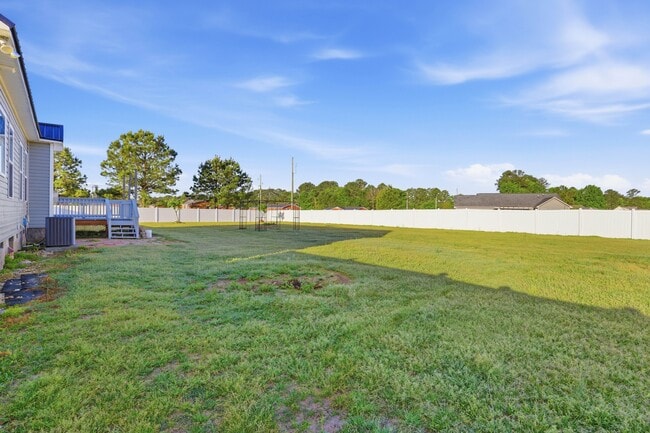 Building Photo - 100 Amandas Way