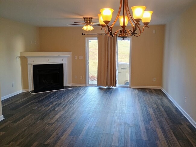 Building Photo - 168 Buchanan Ln