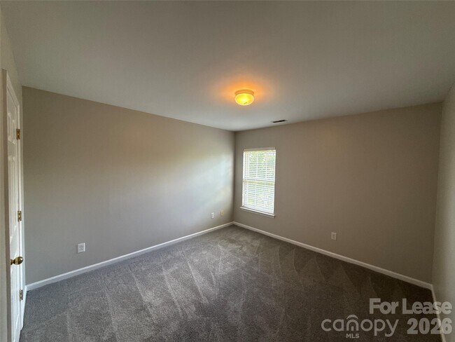 Building Photo - 9407 Pepperidge Ave NW