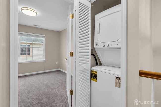 Building Photo - 129 Ademics Way