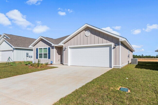 Building Photo - 733 Quintana St