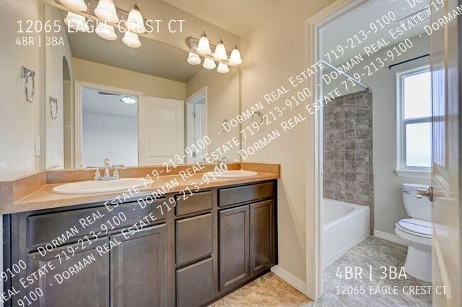 Building Photo - 12065 Eagle Crest Ct
