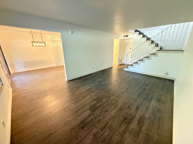 Building Photo - 1669 Tiburon Ct