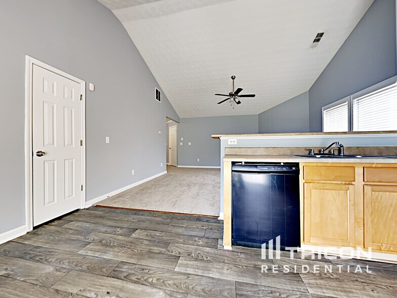 Building Photo - 1586 Thornwick Trace