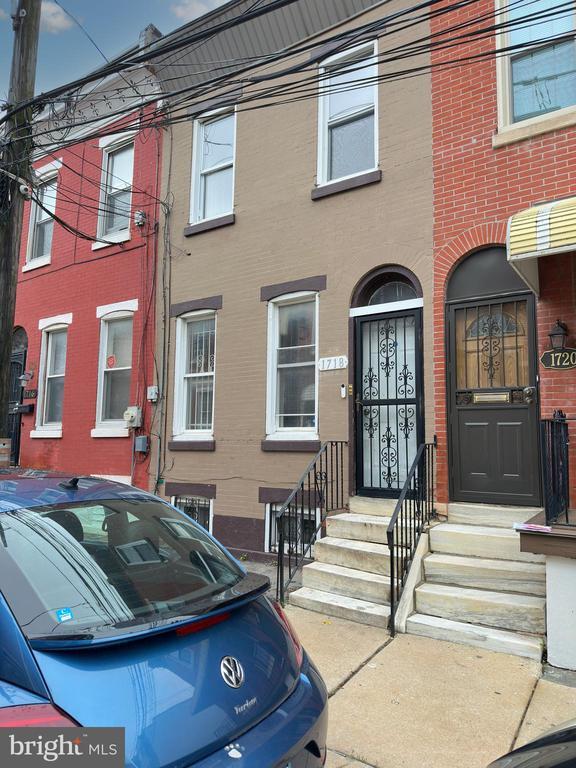Building Photo - 1718 N Lambert St