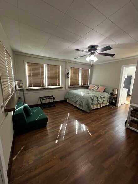 Building Photo - 8655 Coopertown Rd