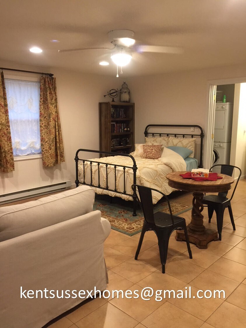 Building Photo - 206 Harrington Avenue