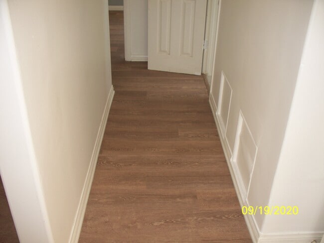 Building Photo - 7339 W 91st St